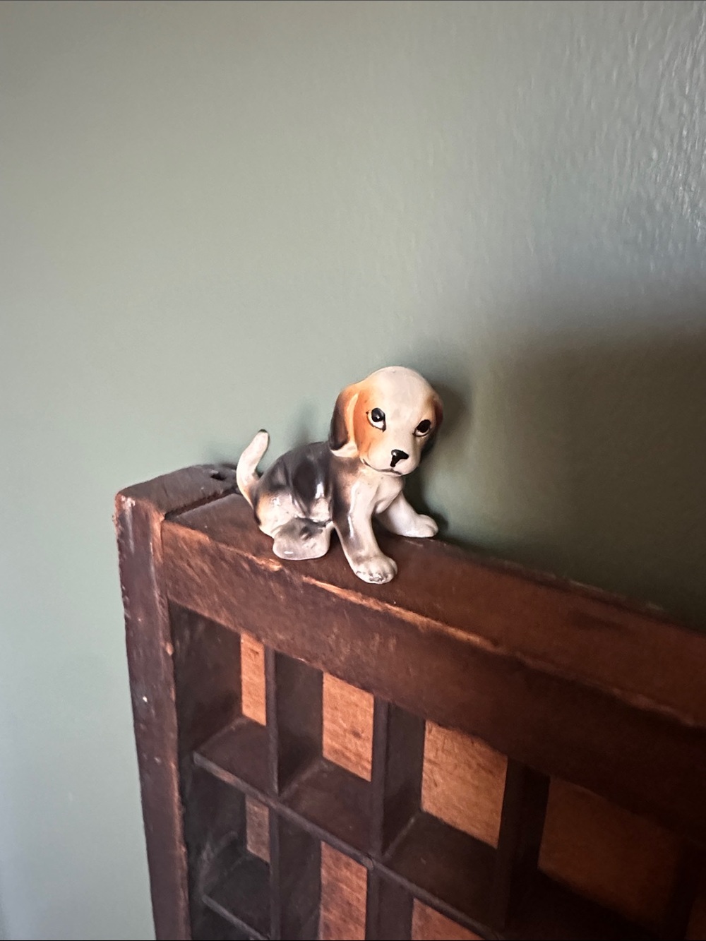 Small Ceramic Beagle Figurine - Honey & White